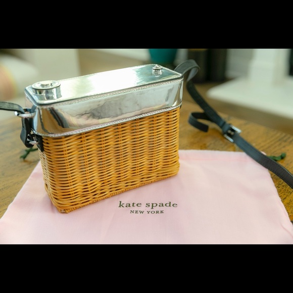 Kate Spade Rose 3D Camera Crossbody bag - Picture 4 of 7